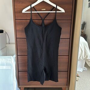 Old Navy L Power Chill Body Suit